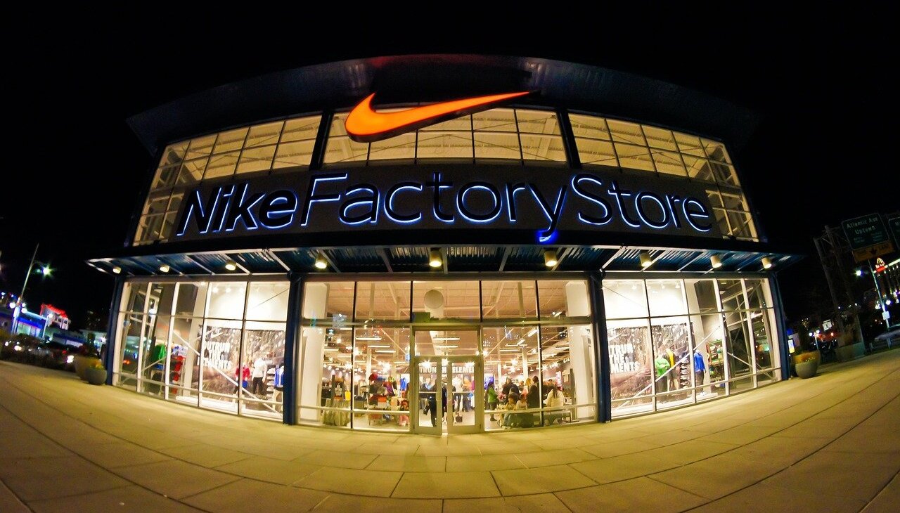 Nike sale factory reduction